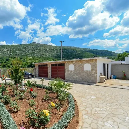 Дом отдыха Villa Atlanta Multi - Family