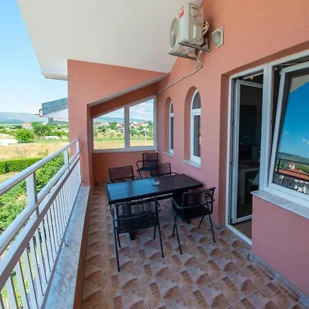 Villa Atlanta Multi - Family * Благай