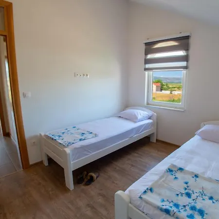 Дом отдыха Villa Atlanta Multi - Family Благай